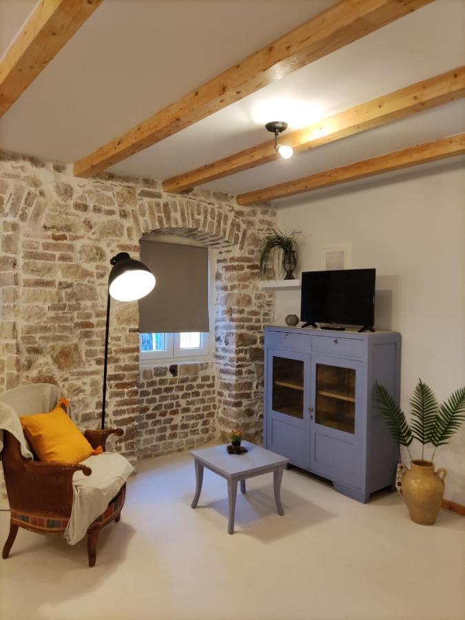 Zaira'S Apartment Corfu Town エクステリア 写真